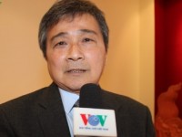 song khac cung am nhac