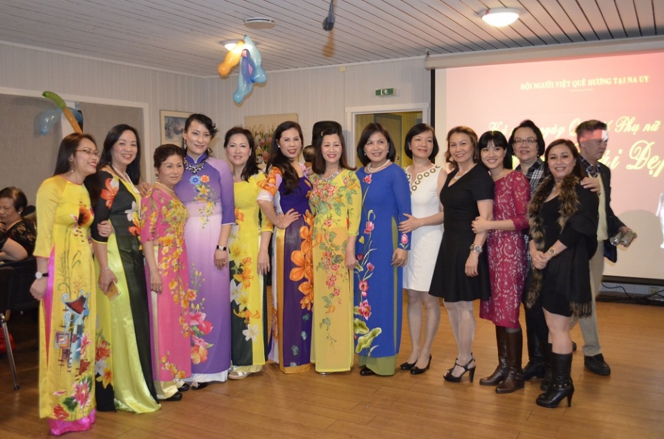 Phụ nữ Việt tại Na Uy cùng “giữ lửa” phu nu viet tai na uy cung giu lua