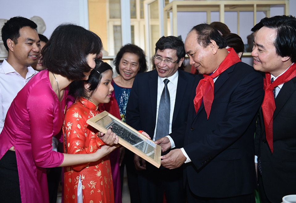 Đổi mới, chấn hưng giáo dục phải từ cơ sở doi moi chan hung giao duc phai tu co so