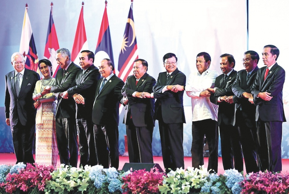 Hướng tới ASEAN phát triển đồng đều, bền vững huong toi asean phat trien dong deu ben vung