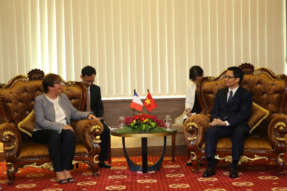 Hợp tác giữa các địa phương rất quan trọng trong quan hệ Việt - Pháp hop tac giua cac dia phuong rat quan trong trong quan he viet phap