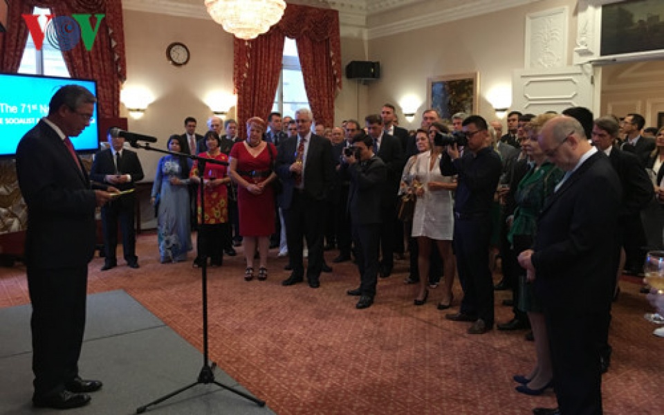 Trợ lý Ngoại trưởng Mỹ dự lễ kỷ niệm quốc khánh Việt Nam tro ly ngoai truong my du le ky niem quoc khanh viet nam