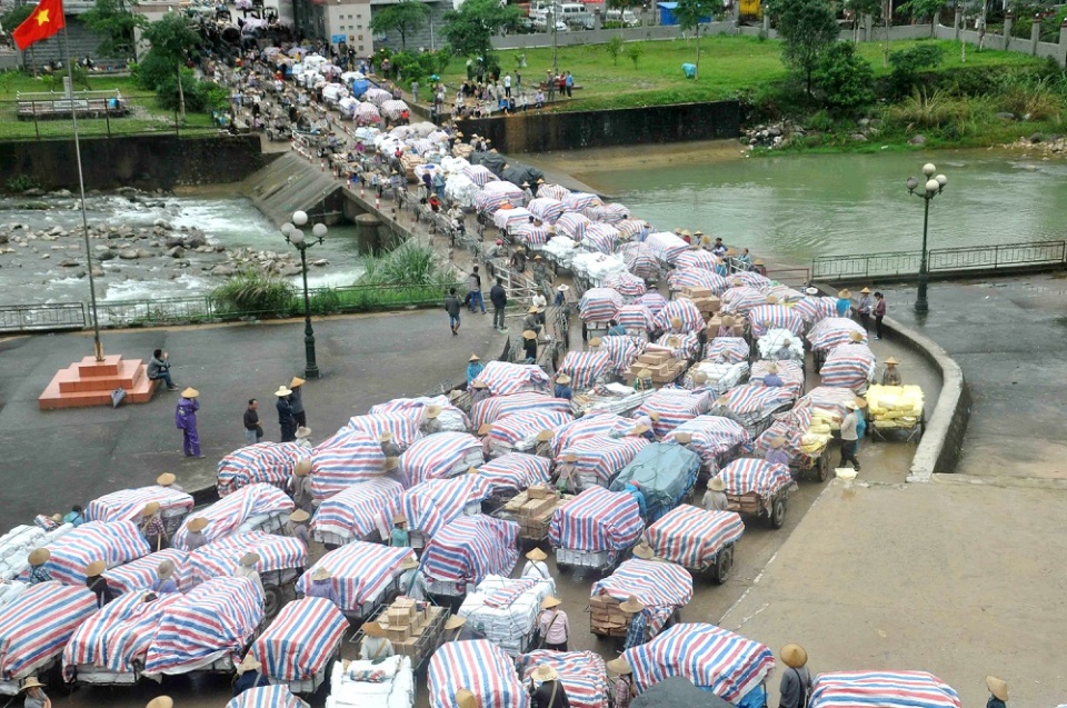 cung doanh nghiep qua cua khau bac phong sinh