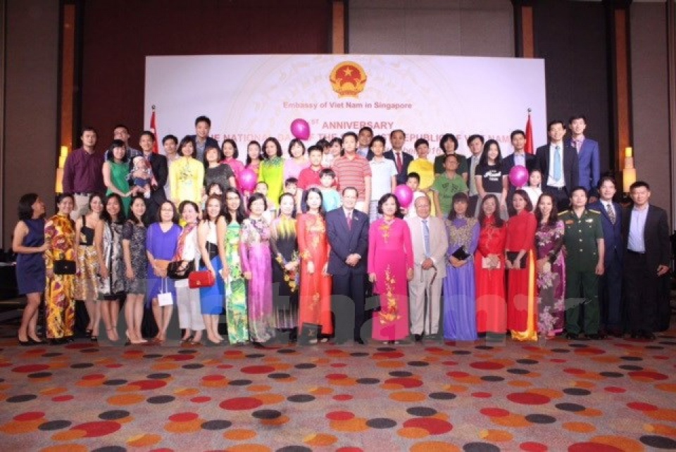 Thắt chặt quan hệ hợp tác chiến lược Việt Nam - Singapore that chat quan he hop tac chien luoc viet nam singapore