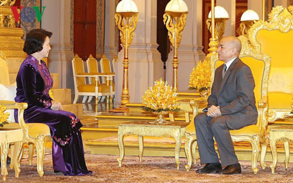 chu tich quoc hoi chao xa giao quoc vuong campuchia