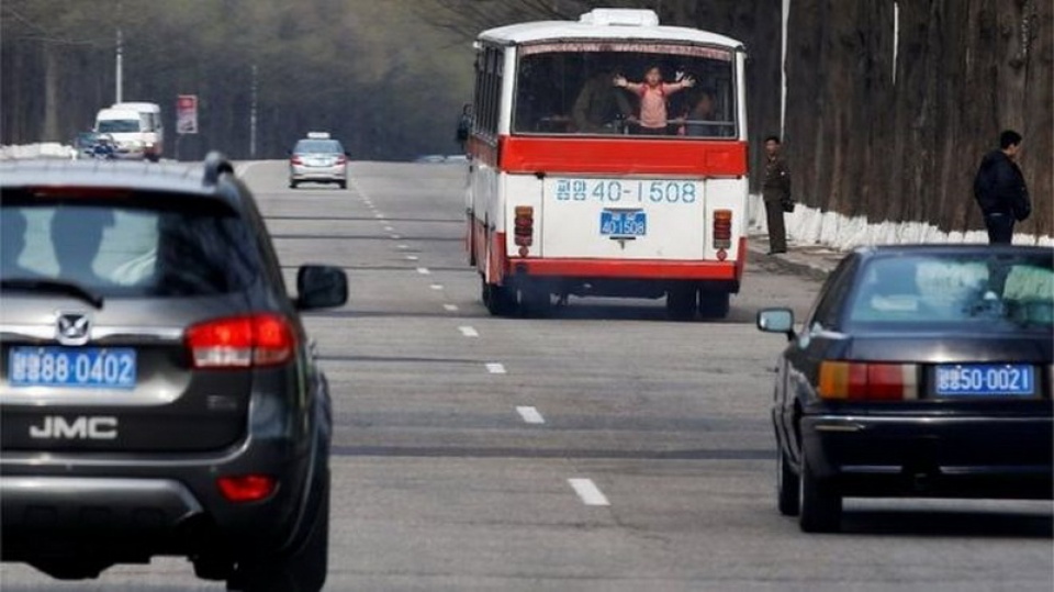 my canh bao cac the che tai chinh ve lam an voi trieu tien