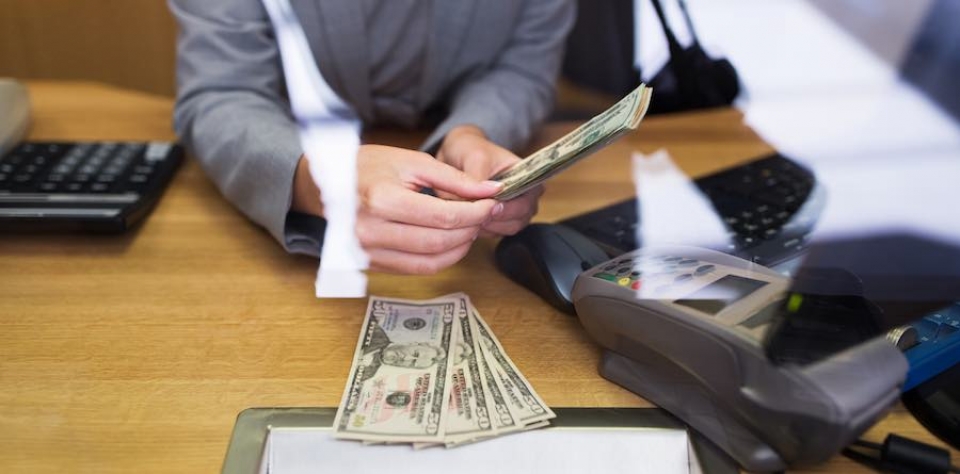 iran nga tho nhi ky du dinh thay the dong usd trong giao dich