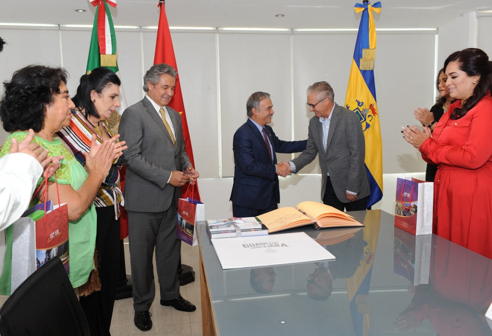 khanh thanh tuong bac ho tai thanh pho guadalajara mexico