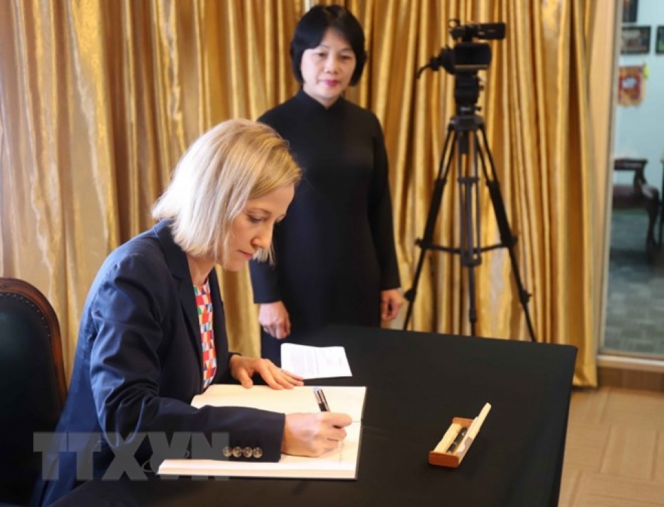 thu tuong singapore vieng chu tich nuoc tran dai quang