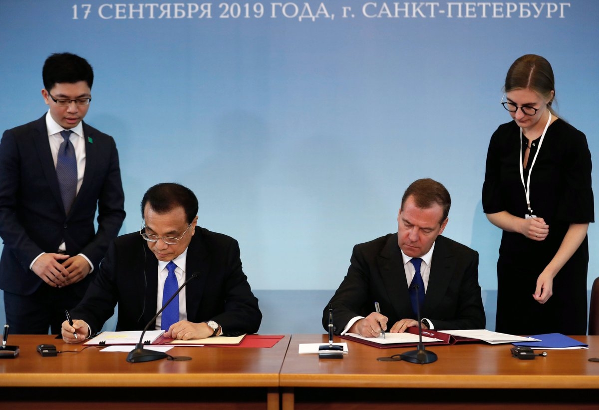 khong chi tham do trung quoc nga ky thoa thuan hop tac che bien va mua ban dau khi