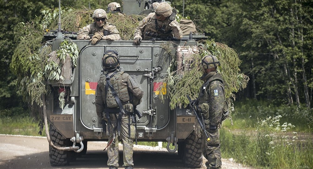 nato tap tran o latvia nga tien hanh thanh sat