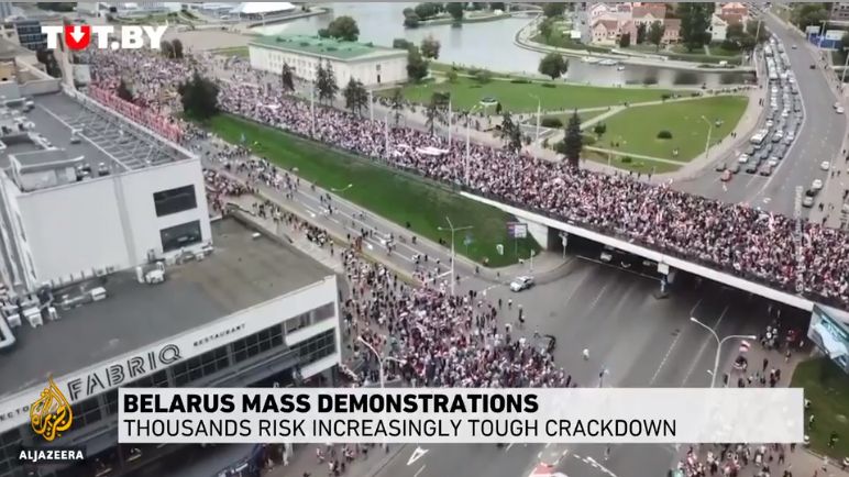 Tình hình Belarus: Biểu tình không 'hạ nhiệt', hàng trăm người bị bắt giữ