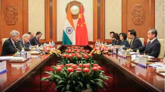 Căng thẳng biên giới Ấn Độ-Trung Quốc: Hai nước ra tuyên bố chung nhất trí rút quân, New Delhi cam kết giải quyết qua hòa đàm