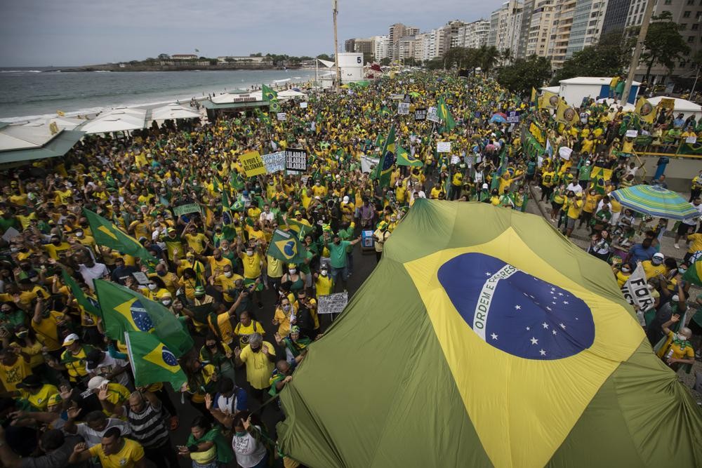 Brazil: Tổng thống đối đầu Quốc hội và Tòa án, ra 'tối hậu thư', nhóm lãnh đạo thế giới phát cảnh báo khẩn. (Nguồn: AP)