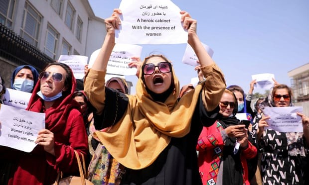 Afghanistan: Taliban đình chỉ công việc của đội ngũ nhân viên nữ, gạch tên Bộ Phụ nữ? (Nguồn: Reuters)