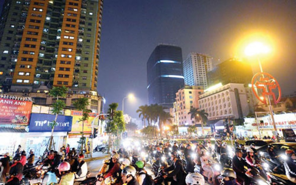 ha noi qua bom dan so buc tu giao thong
