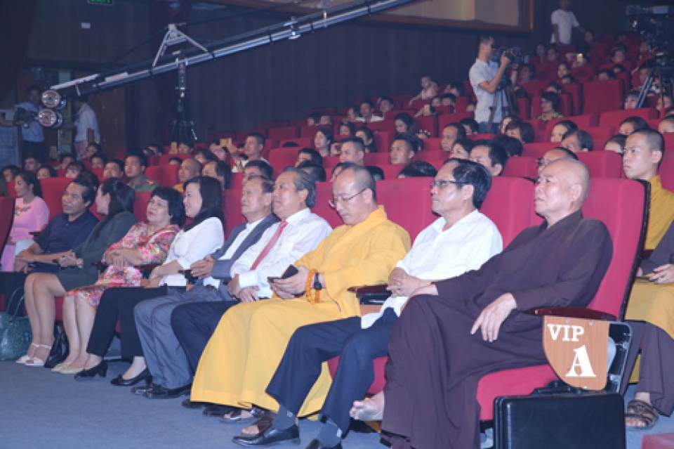 pho thu tuong truong ho a bi nh du chuong trinh do ng ca m va yeu thuong