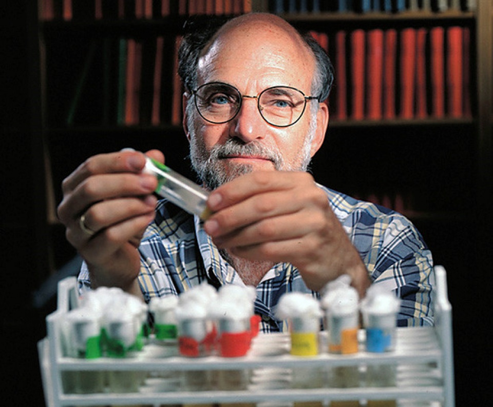 nobel y hoc 2017 kham pha co che kiem soat nhip sinh hoc