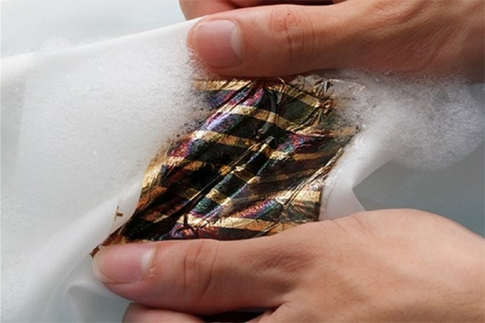 Sắp có pin Mặt trời có thể giặt rửa như quần áo sap co pin mat troi co the giat rua nhu quan ao