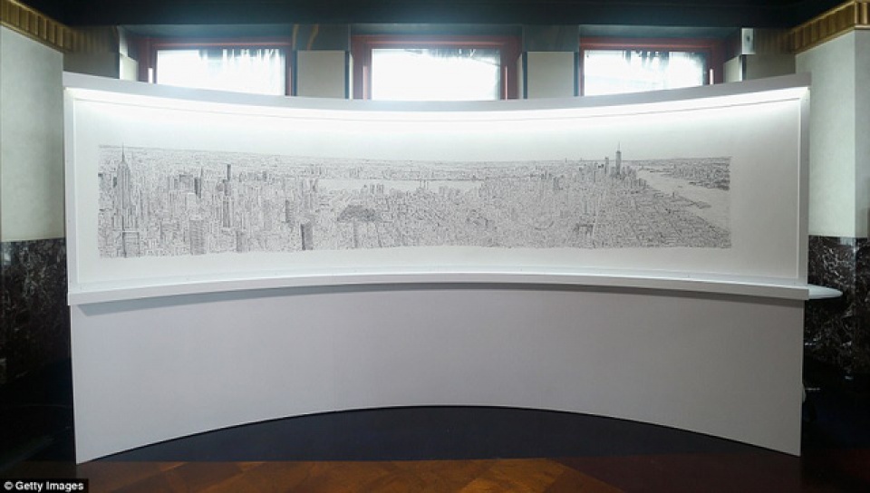 hoa si mac chung tu ky lai gay sot voi ban phac hoa ve tu tri nho