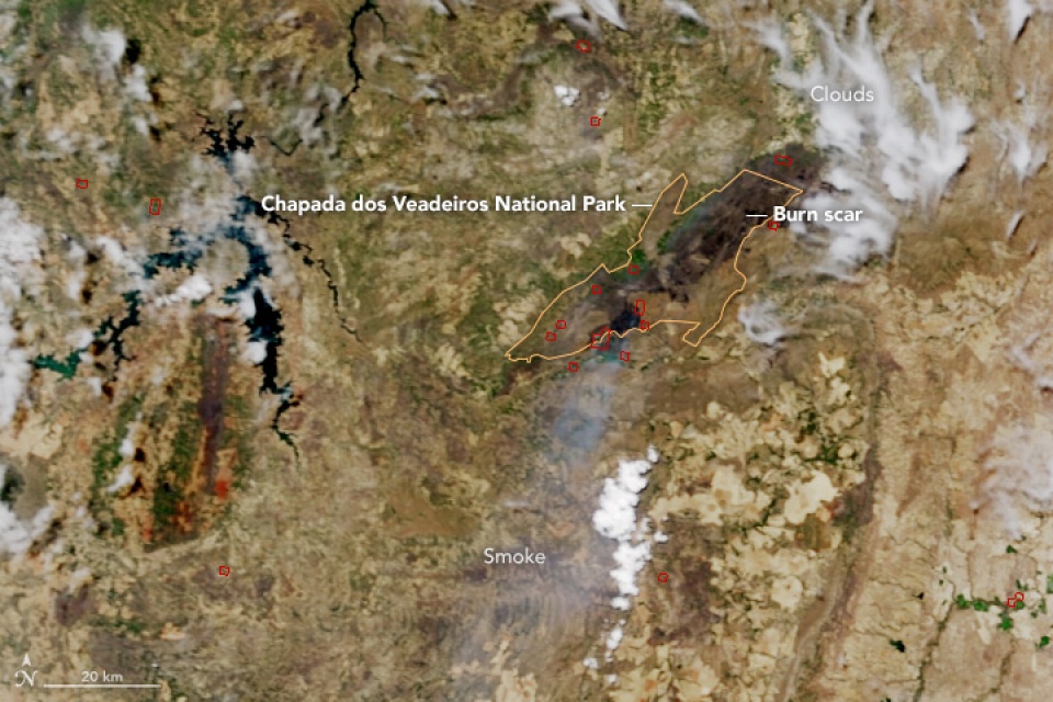 Cháy lớn tại khu bảo tồn thiên nhiên miền Trung Brazil chay lon tai khu bao ton thien nhien mien trung brazil