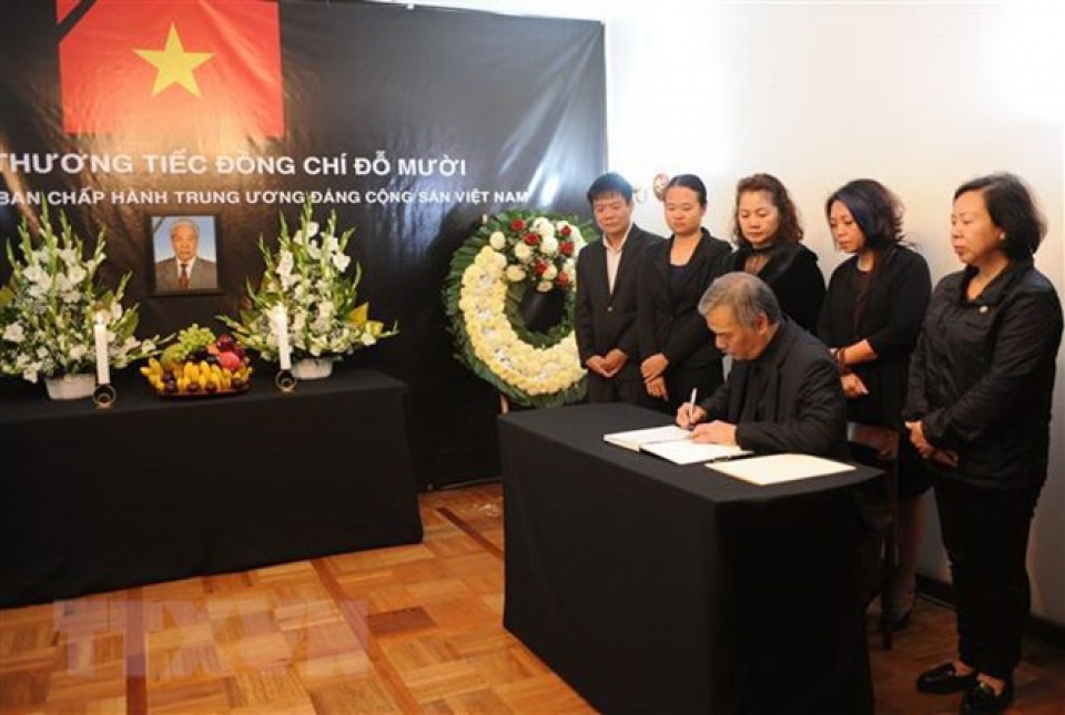 le vieng va mo so tang nguyen tong bi thu do muoi tai mexico va mozambique