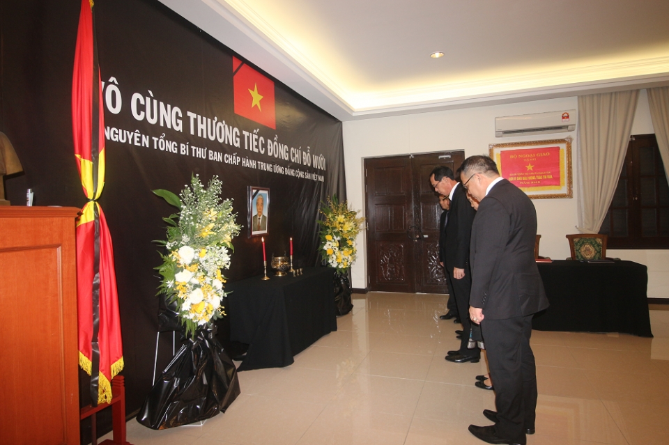 le vieng nguyen tong bi thu do muoi tai malaysia sri lanka