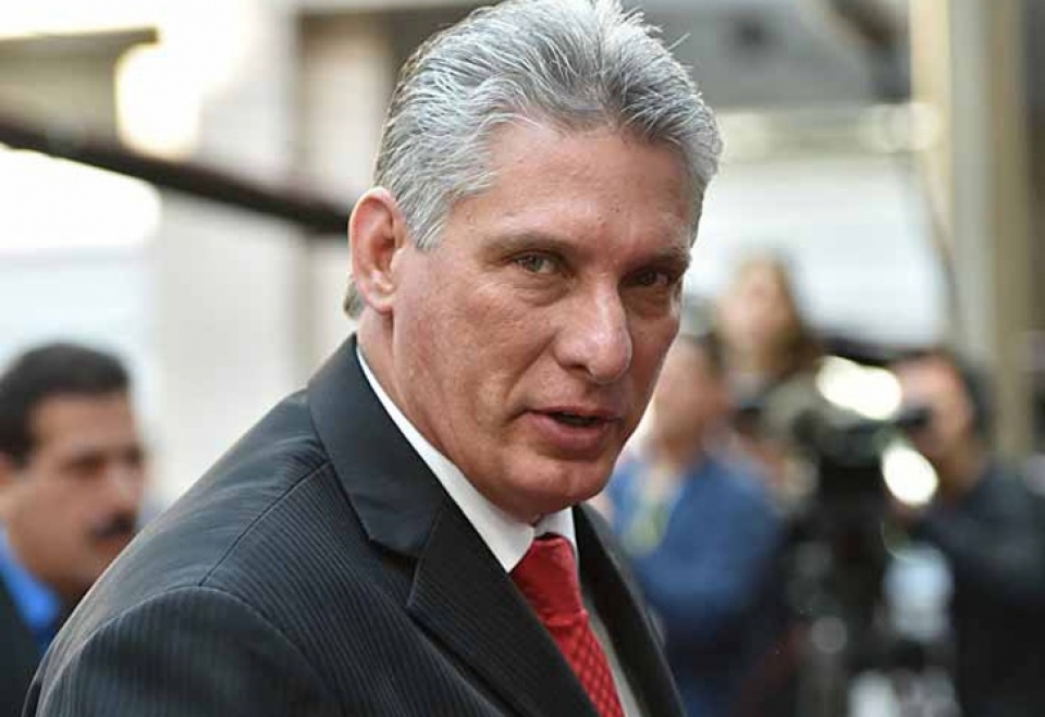 chu tich cuba mo tai khoan twitter tuong tac voi nguoi dan