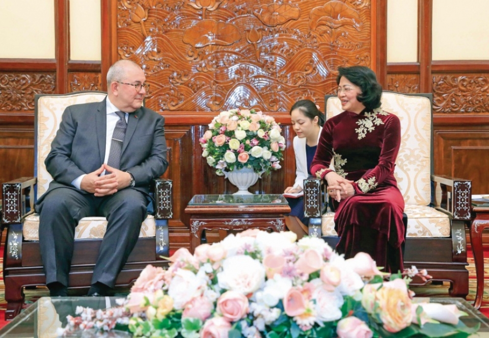 chuyen tham tao da phat trien moi