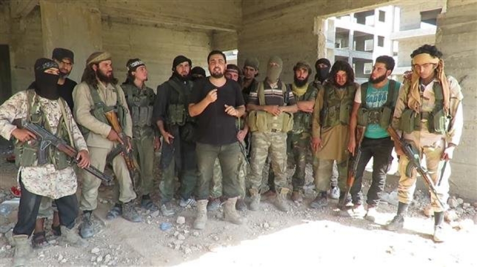 syria phien quan chuyen dan duoc co chua chat cam toi idlib