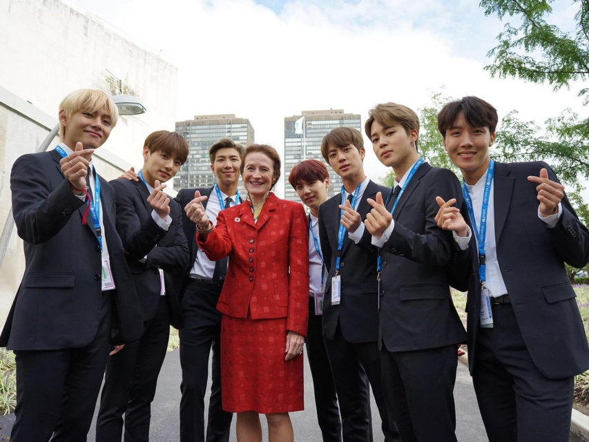 ​BTS: Hãy tự tin là chính mình