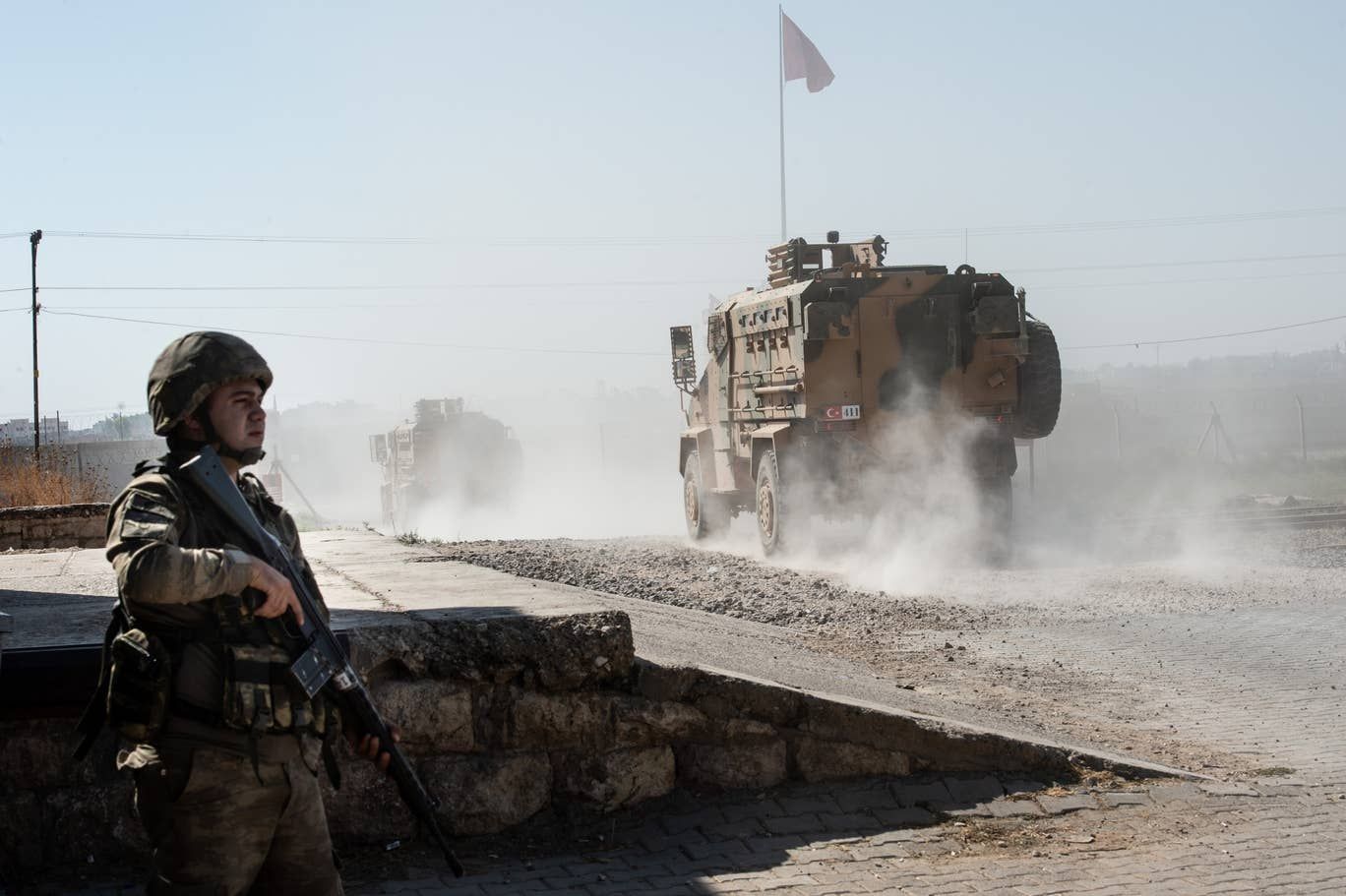 brazil quan ngai ve cang thang leo thang tai syria