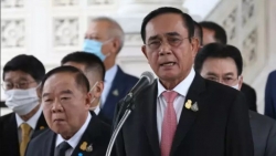 Biểu tình ở Thái Lan: Thủ tướng công nhận quyền phản đối, Hạ viện họp bất thường?