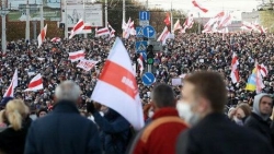 Tình hình Belarus: Xuất hiện những tiếng súng ở biểu tình, thủ lĩnh đối lập tuyên bố tổng bãi công toàn quốc