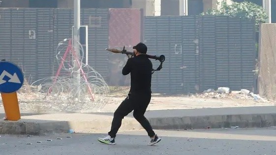 dau sung dam mau tai lebanon quan doi dep loan thu tuong xin loi nga my va quoc te len tieng khan cap