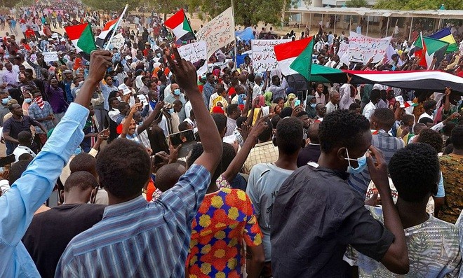 Cập nhật tình hình Sudan: Hàng tung Thủ tướng, quân đội bố ráp thủ đô, Mỹ và EU vội lên tiếng