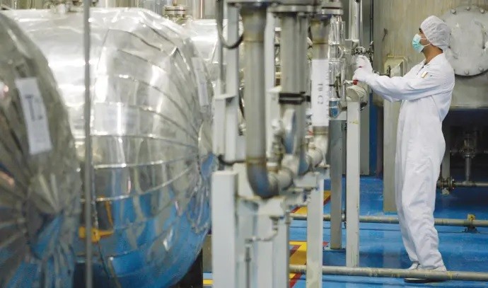Uranium làm giàu của Iran: Nga đề xuất giúp lưu trữ, Tehran chỉ thị không vận chuyển ra nước ngoài