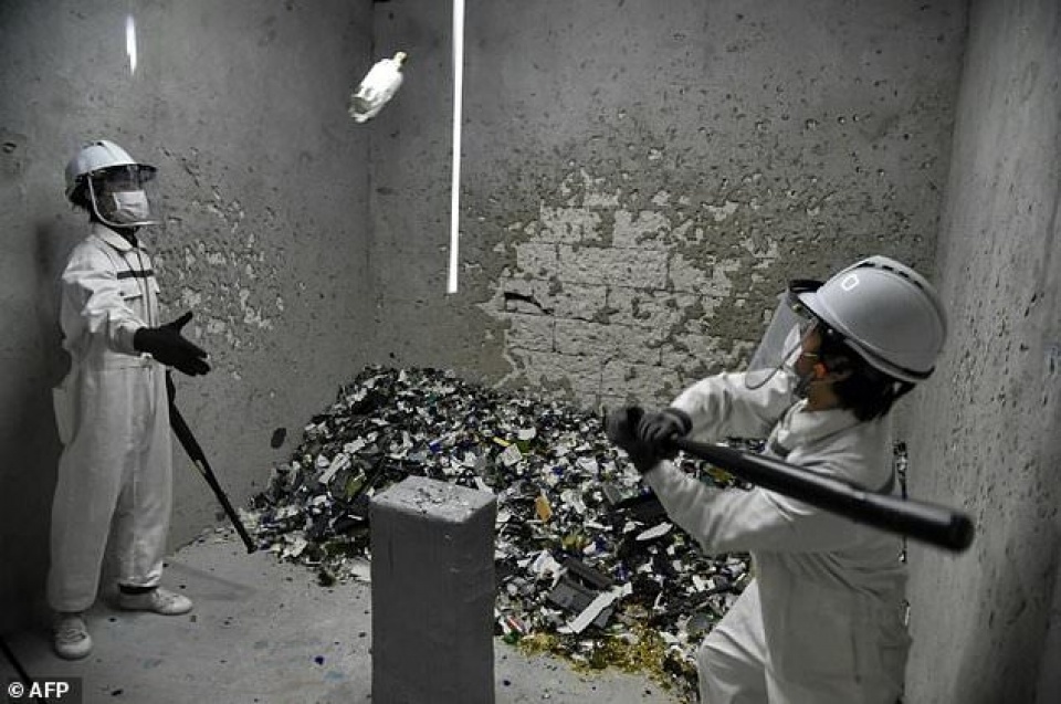 Đến Singapore giải tỏa căng thẳng tại "phòng trút giận" den singapore giai toa cang thang tai phong trut gian