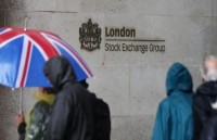 anh cong dan eu doi mat voi luat truc xuat khat khe hon sau brexit