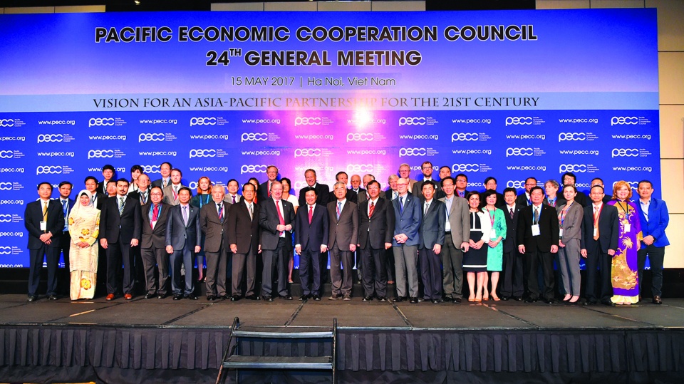 nam apec viet nam 2017 trien khai ngoai giao da phuong tich cuc va chu dong