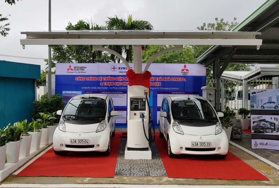 dua vao su dung tram sac dien nhanh dau tien tai viet nam