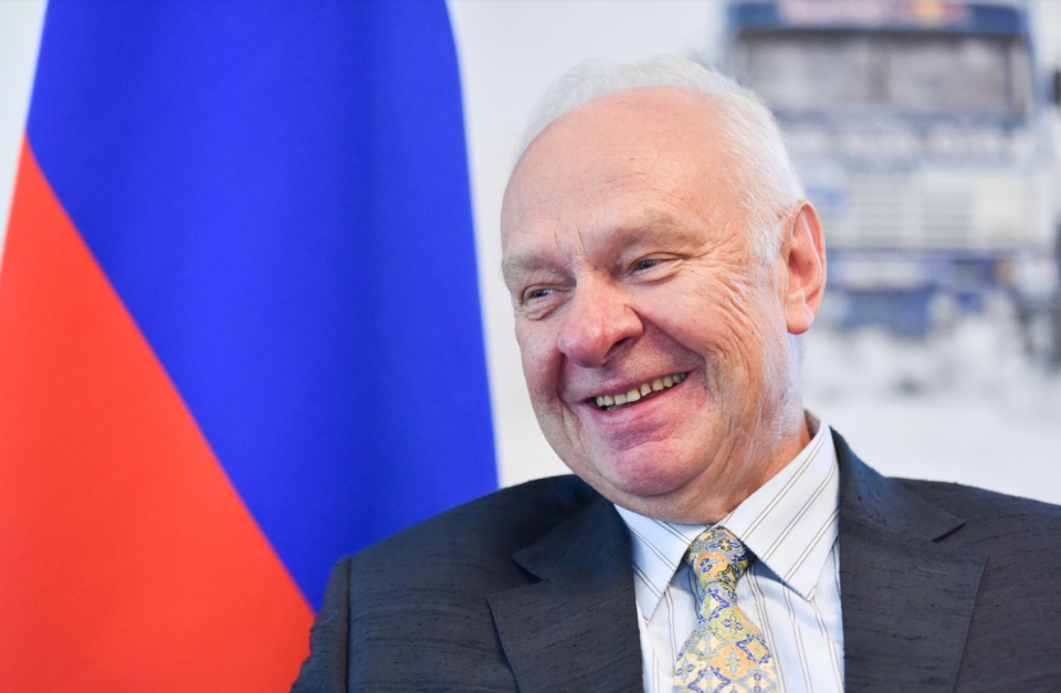 cung nhin ve tuong lai tuoi sang