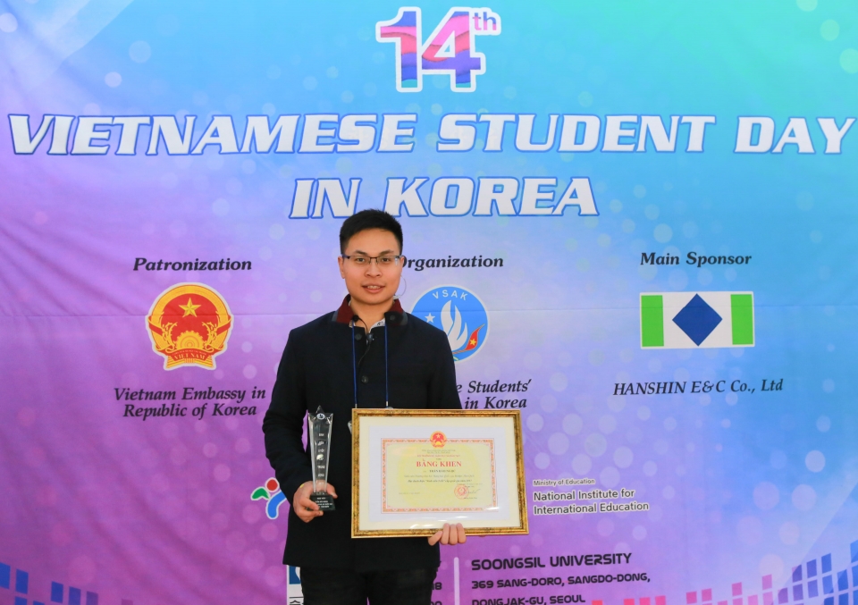 nghien cuu sinh o nuoc ngoai cung nhu ky si