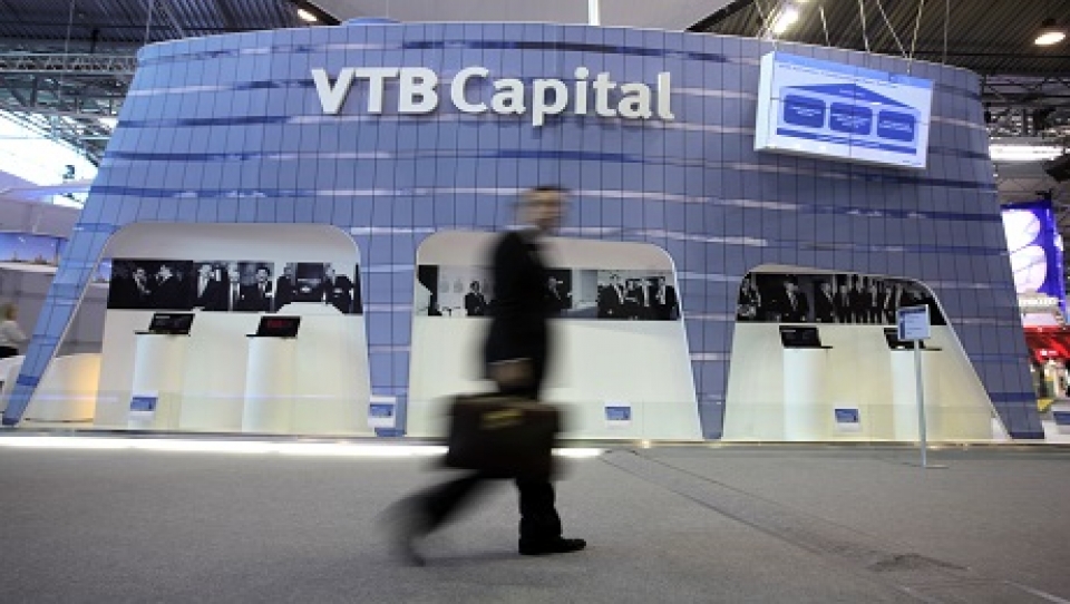 nga no luc giam phu thuoc vao usd