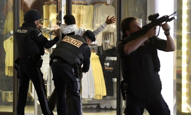 Áo Tấn công khủng bố nhiều nơi ở thủ đô quân đội được huy động lãnh đạo các nước châu Âu đồng loạt lên tiếng ao tan cong khung bo nhieu noi o thu do quan doi duoc huy dong lanh dao cac nuoc chau au dong loat len tieng