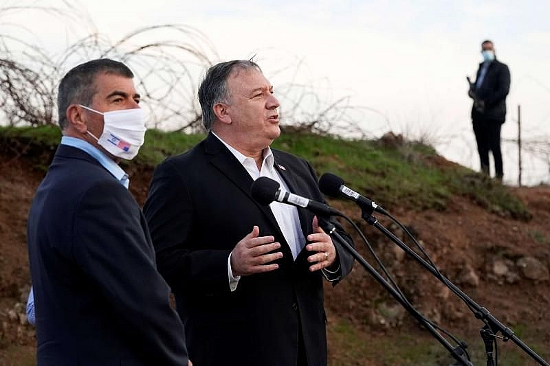 Né tránh 'lời tạm biệt', Ngoại trưởng Pompeo vẫn tự tin trong 'chuyến công du bất thường' nhất