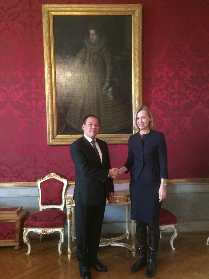 Đại sứ Việt Nam tại Áo chào từ biệt kết thúc nhiệm kỳ dai su viet nam tai ao chao tu biet ket thuc nhiem ky