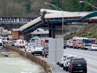 tay ban nha tau trat banh 150 hanh khach mat ket