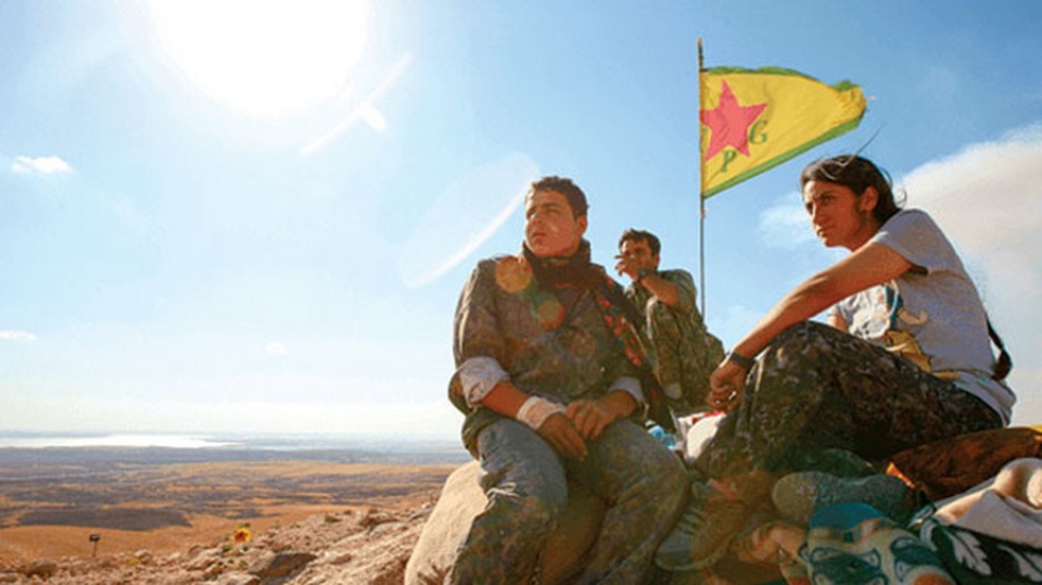 tho nhi ky khong ai duoc loi khi phap duy tri quan o syria