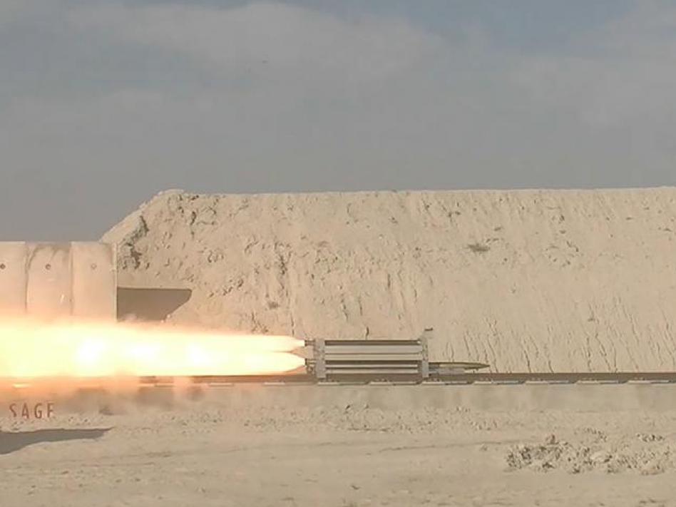 tho nhi ky thu nghiem thanh cong bom trong ranh sieu thanh